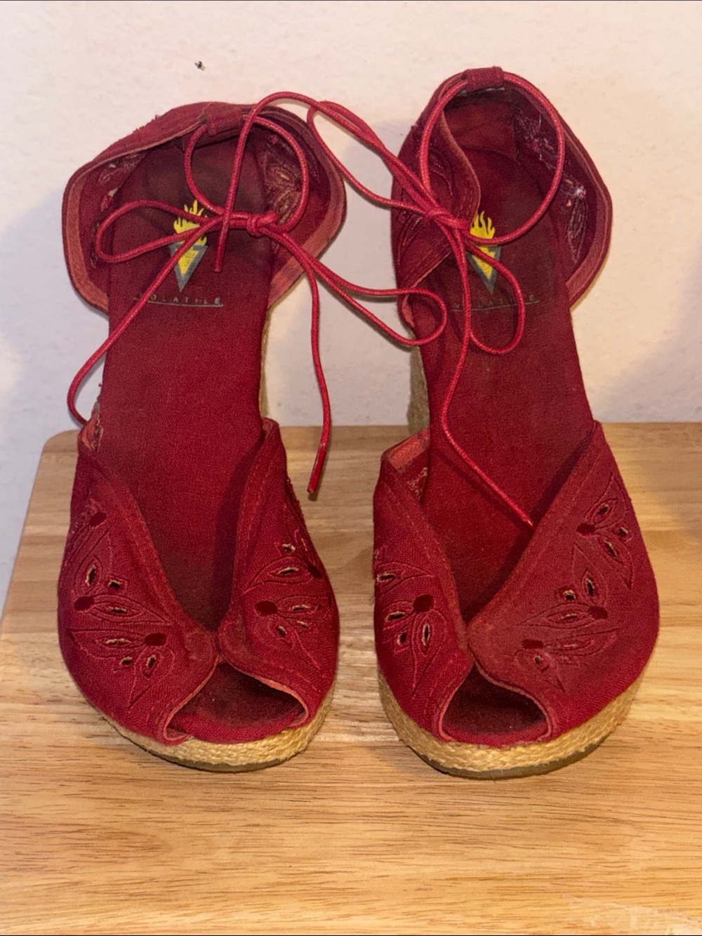 Pinup Red Lace-Up Wedge Peep Toe Sandals, Size 7